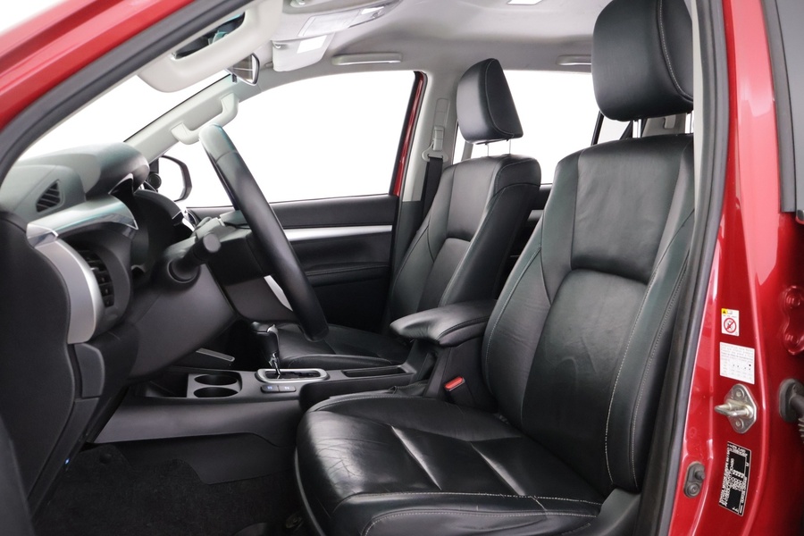 Toyota Hilux vaihtoauto