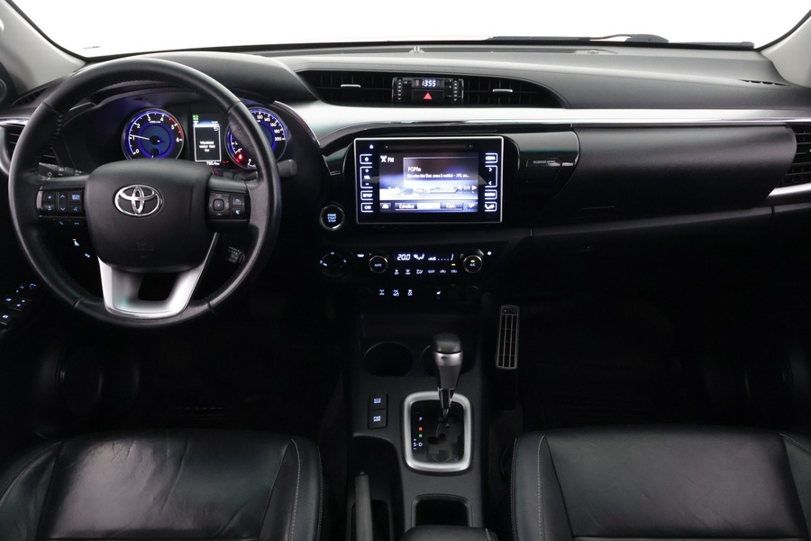 Toyota Hilux vaihtoauto