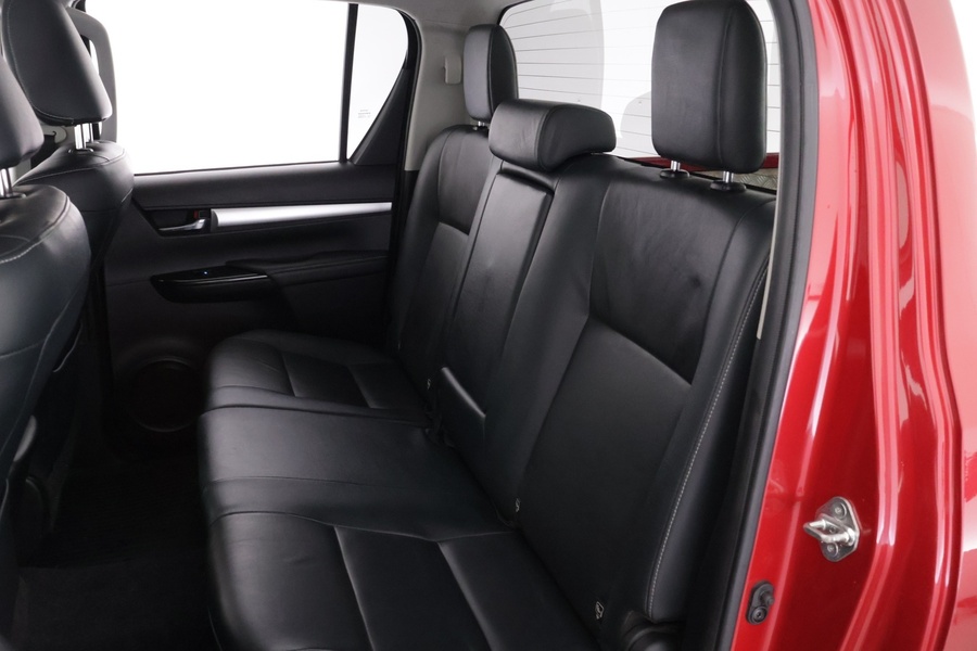 Toyota Hilux vaihtoauto