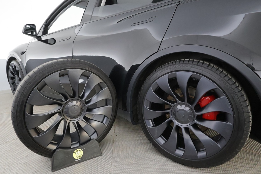 Tesla Model Y vaihtoauto