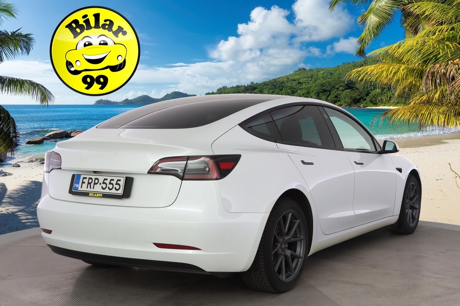 Tesla Model 3 vaihtoauto