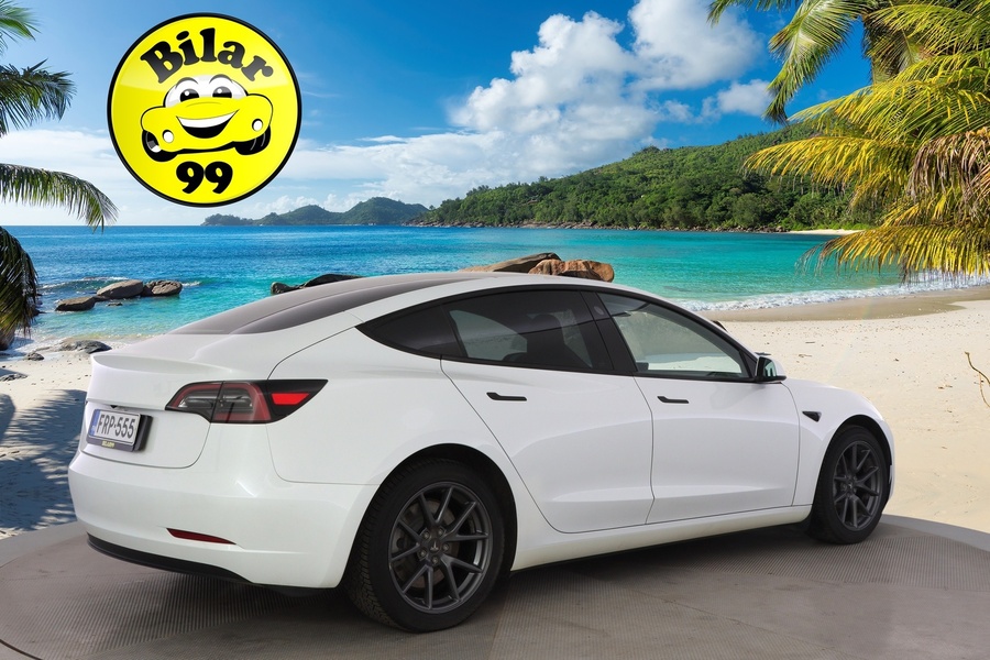 Tesla Model 3 vaihtoauto