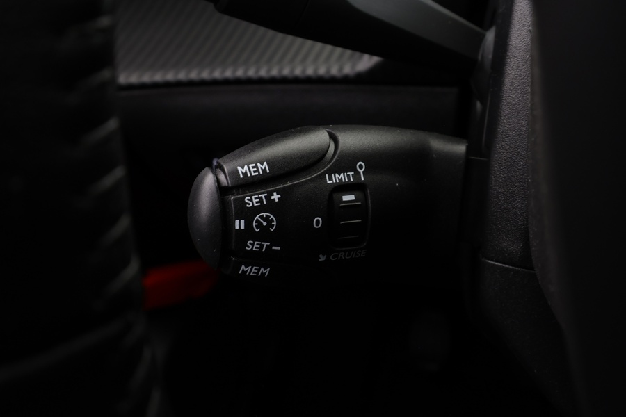 Peugeot 208 vaihtoauto