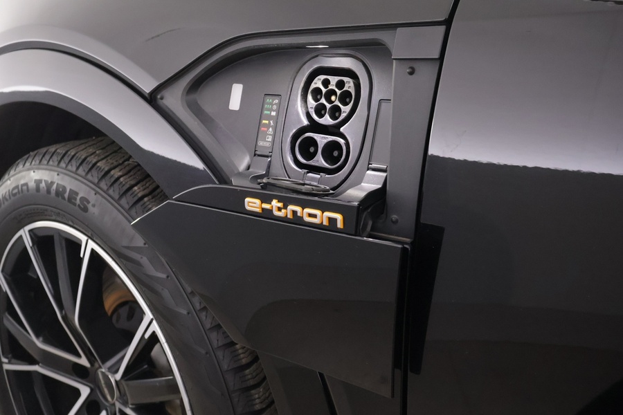 Audi e-tron vaihtoauto