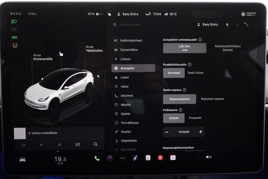 Tesla Model 3 vaihtoauto
