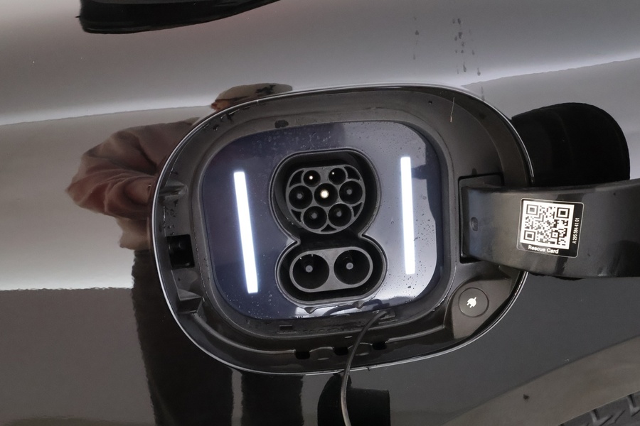 Mercedes-Benz EQE vaihtoauto