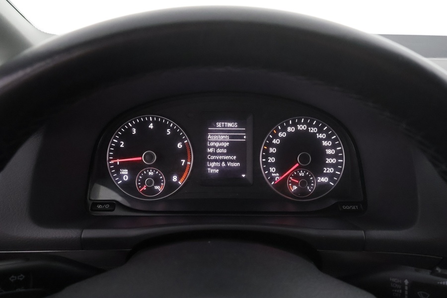 Volkswagen Touran vaihtoauto