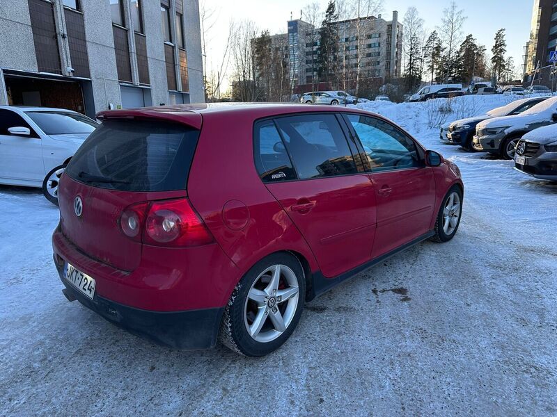 Volkswagen Golf vaihtoauto