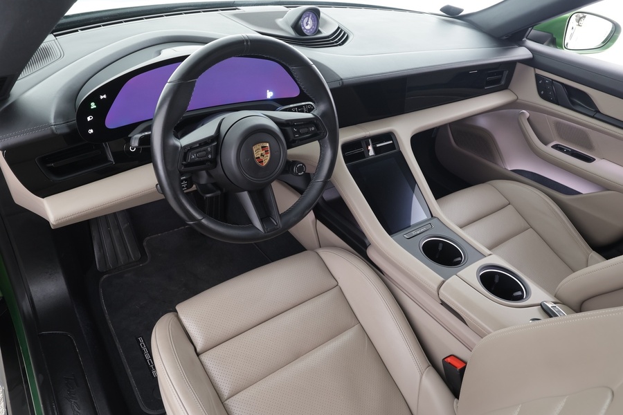 Porsche Taycan vaihtoauto