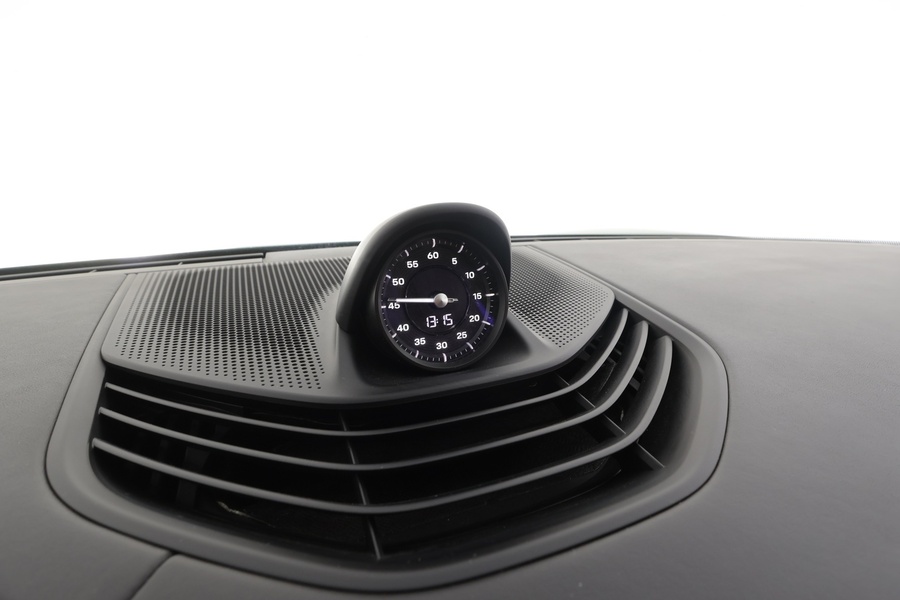 Porsche Taycan vaihtoauto