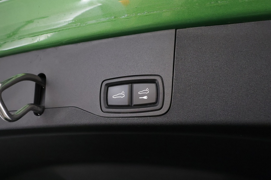 Porsche Taycan vaihtoauto