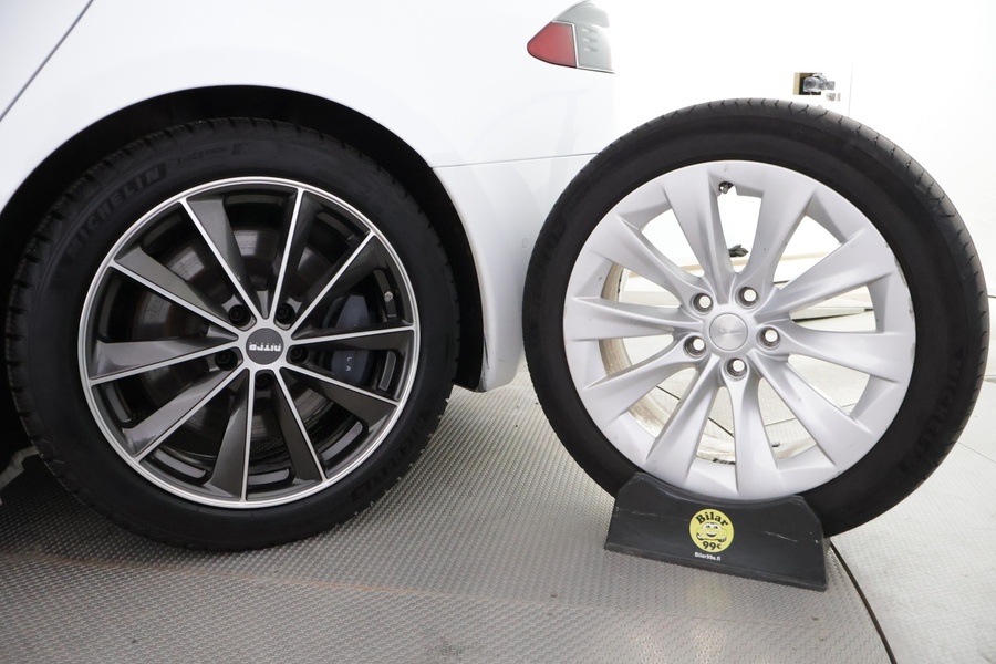 Tesla Model S vaihtoauto