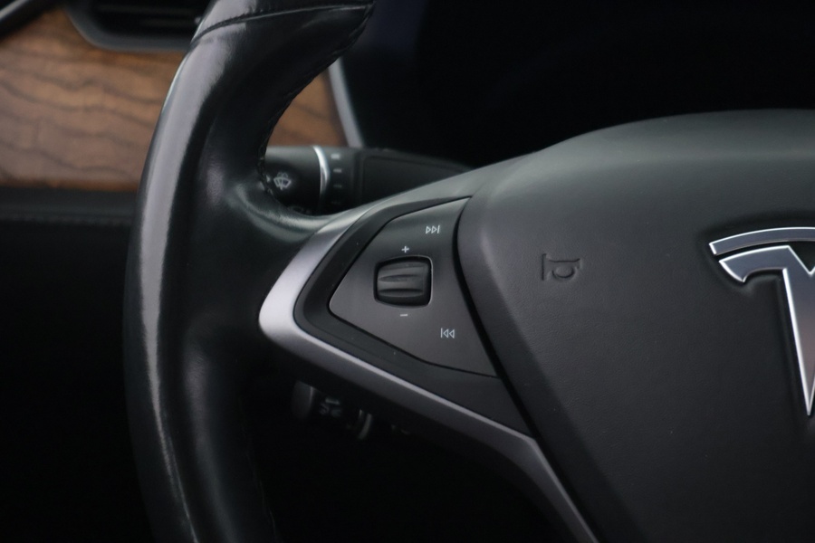 Tesla Model S vaihtoauto