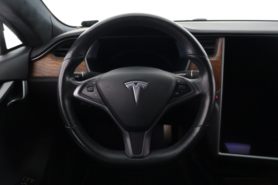 Tesla Model S vaihtoauto