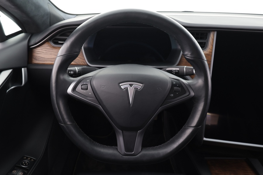 Tesla Model S vaihtoauto