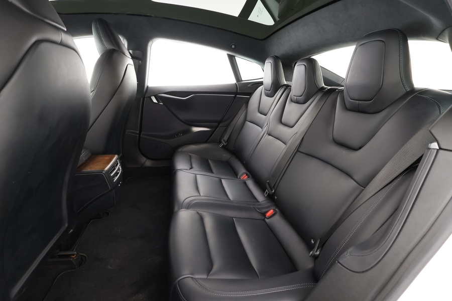 Tesla Model S vaihtoauto