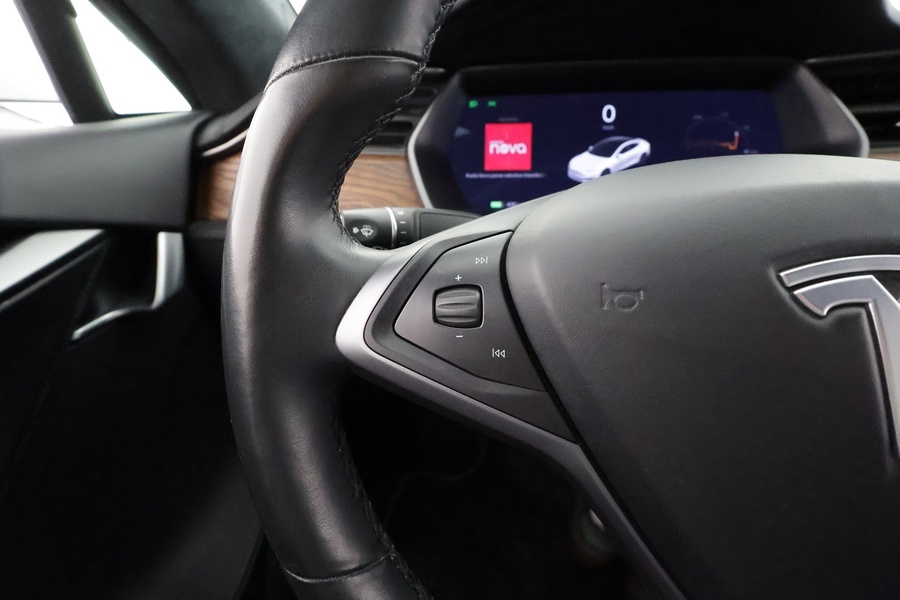 Tesla Model S vaihtoauto