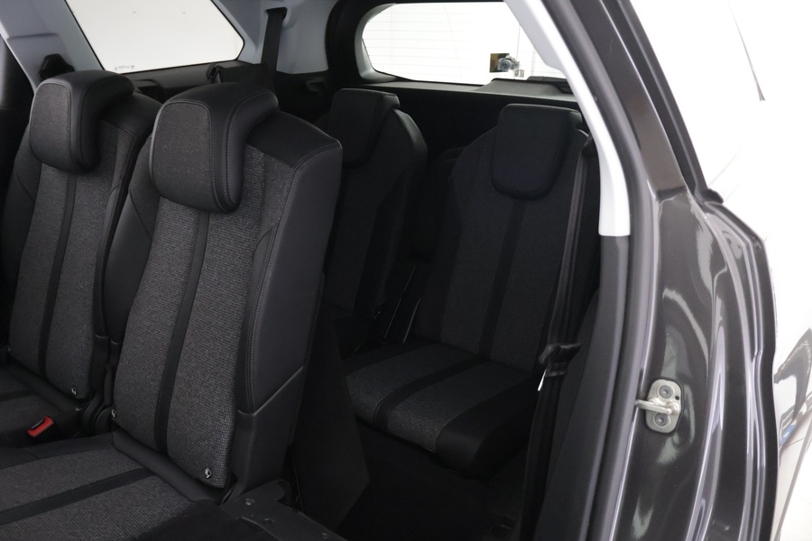 Peugeot 5008 vaihtoauto