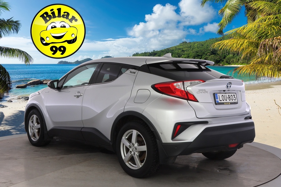 Toyota C-HR vaihtoauto