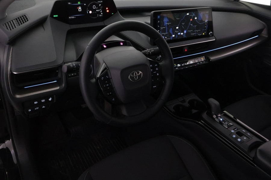 Toyota Prius Plug-in vaihtoauto