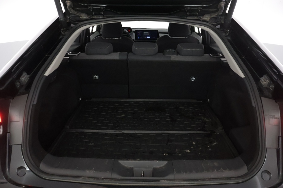 Toyota Prius Plug-in vaihtoauto