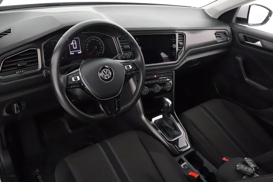 Volkswagen T-Roc vaihtoauto