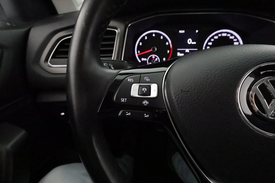 Volkswagen T-Roc vaihtoauto