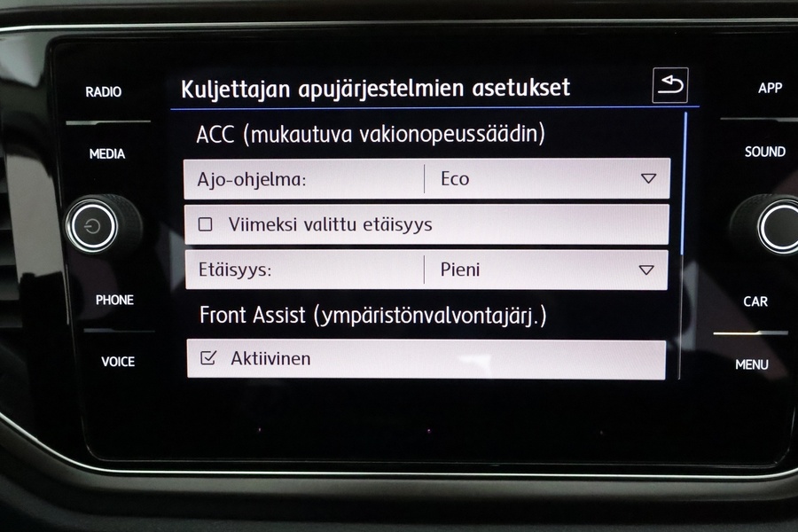 Volkswagen T-Roc vaihtoauto