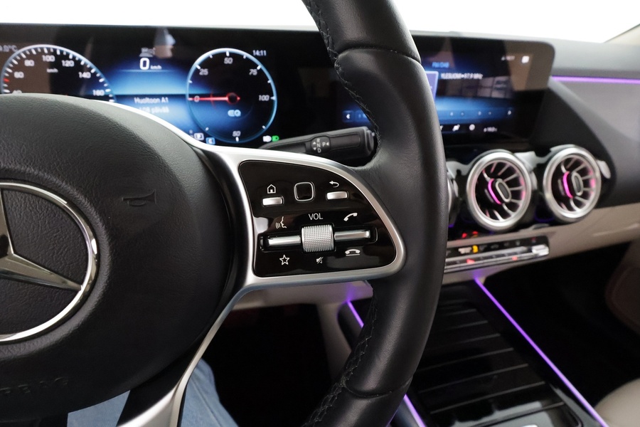 Mercedes-Benz EQA vaihtoauto