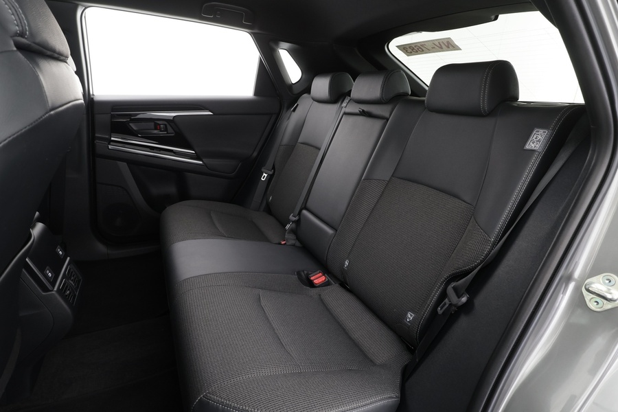 Toyota bZ4X vaihtoauto