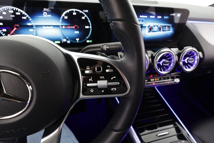 Mercedes-Benz EQA vaihtoauto