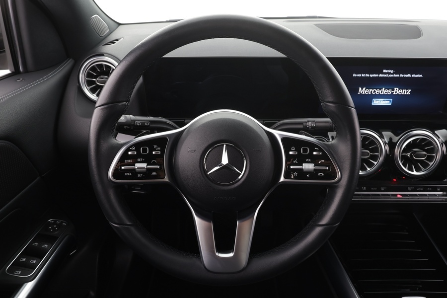 Mercedes-Benz EQA vaihtoauto