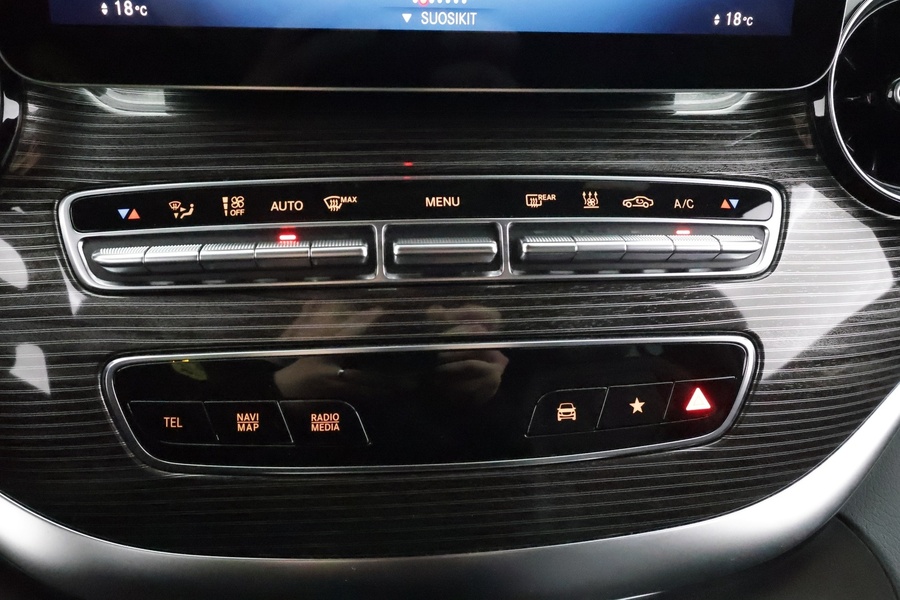 Mercedes-Benz EQV vaihtoauto