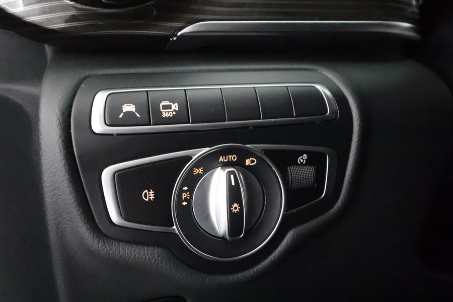 Mercedes-Benz EQV vaihtoauto