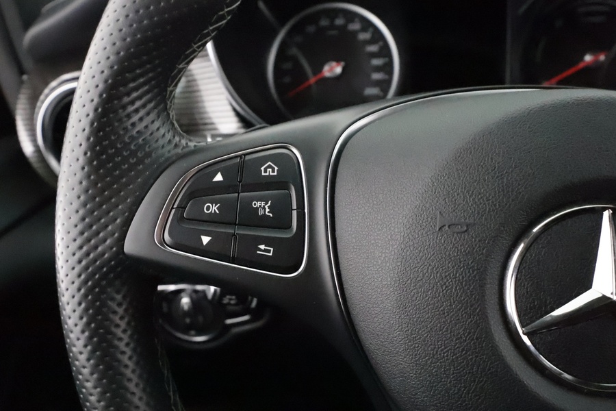 Mercedes-Benz EQV vaihtoauto