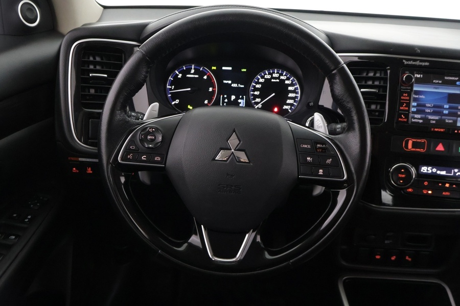 Mitsubishi Outlander vaihtoauto