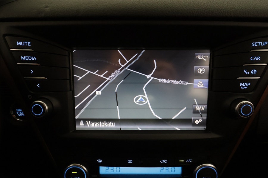 Toyota Avensis vaihtoauto