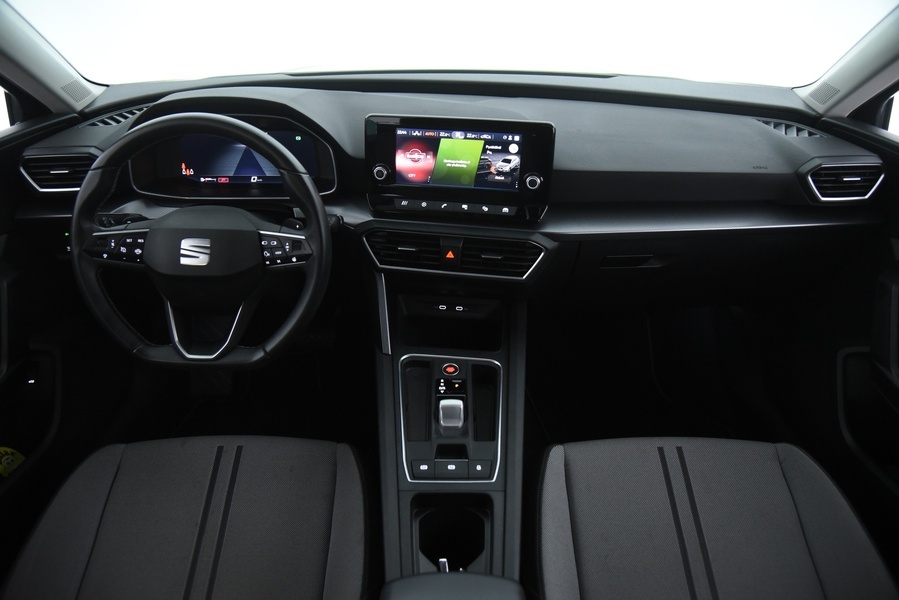 SEAT Leon Sportstourer vaihtoauto