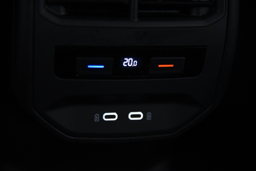 SEAT Leon Sportstourer vaihtoauto