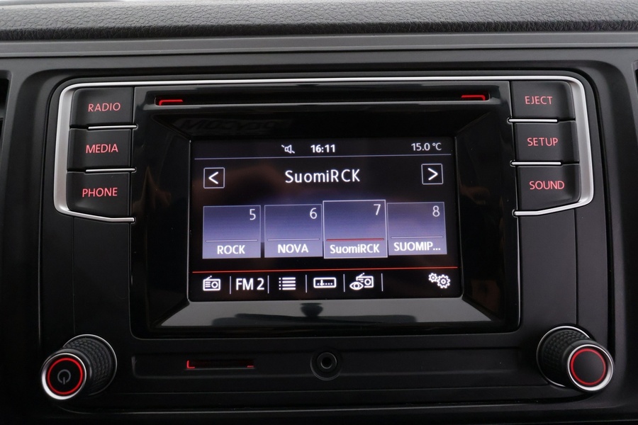 Volkswagen Caravelle vaihtoauto