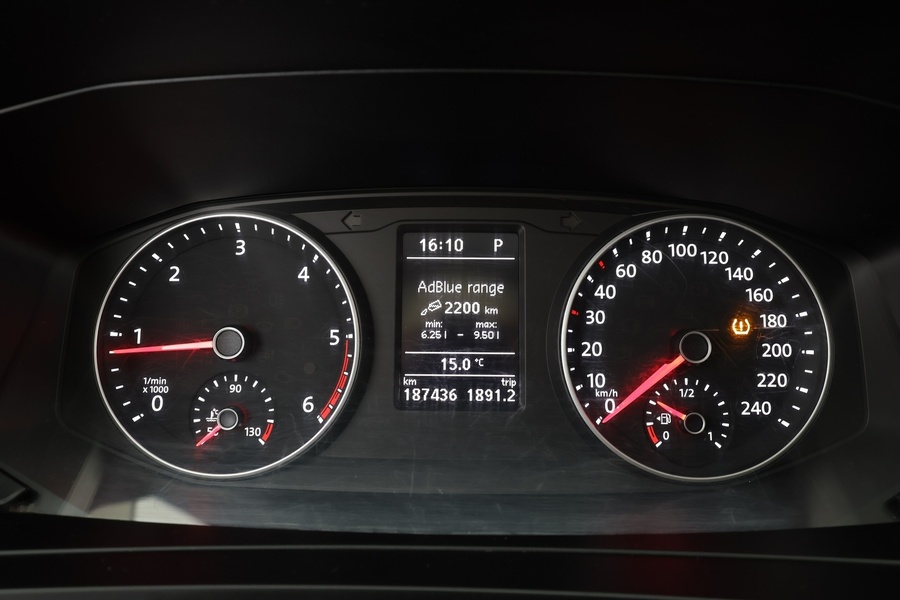 Volkswagen Caravelle vaihtoauto