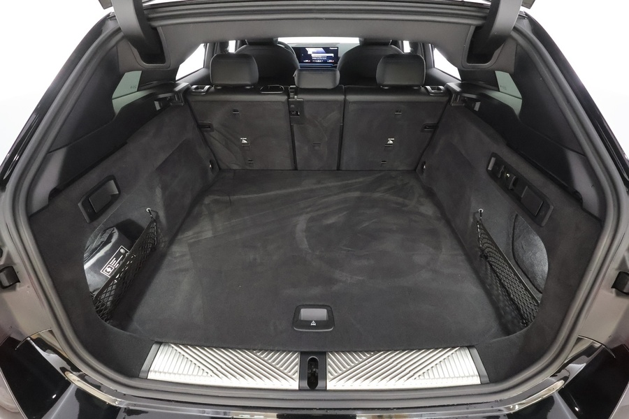 BMW i5 vaihtoauto