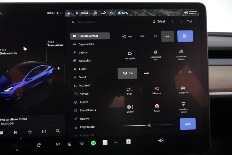 Tesla Model 3 vaihtoauto