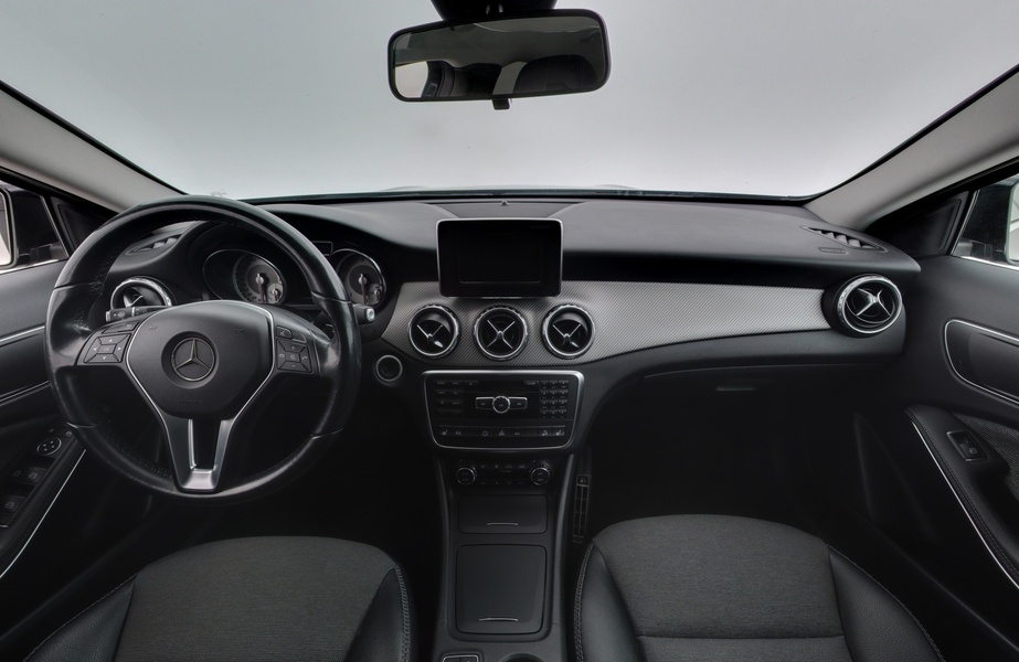 Mercedes-Benz GLA vaihtoauto