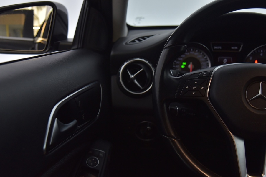 Mercedes-Benz GLA vaihtoauto