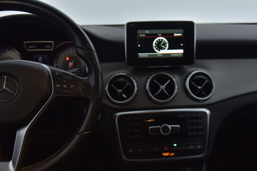 Mercedes-Benz GLA vaihtoauto