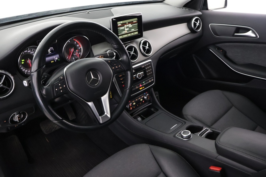 Mercedes-Benz GLA vaihtoauto