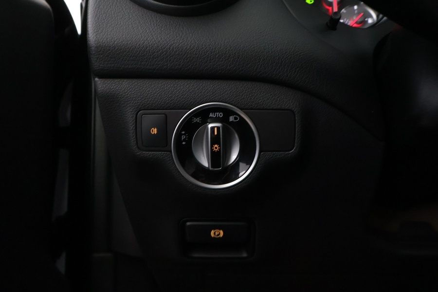 Mercedes-Benz GLA vaihtoauto