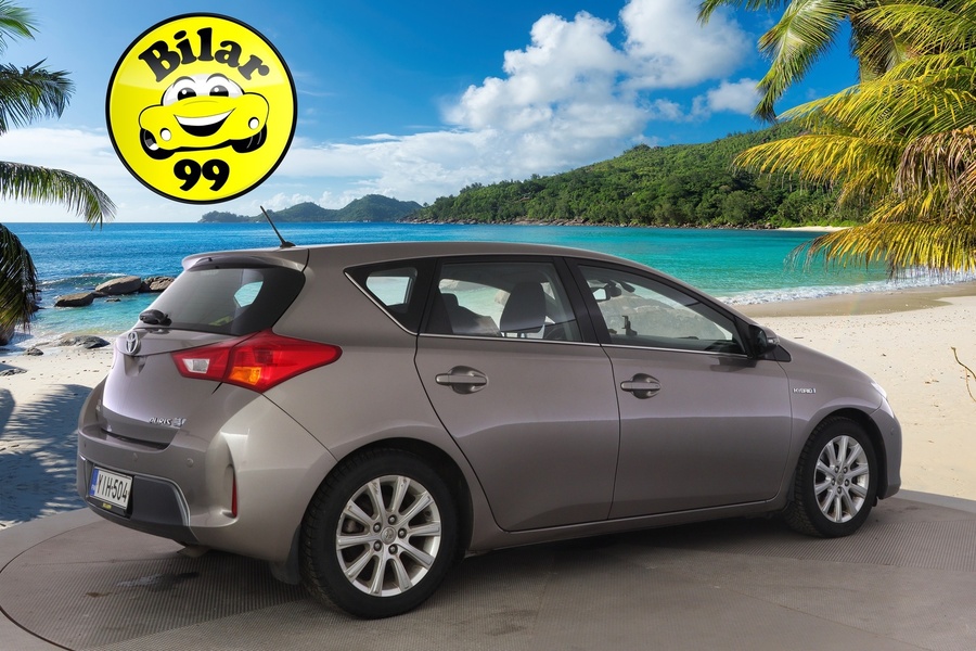 Toyota Auris vaihtoauto