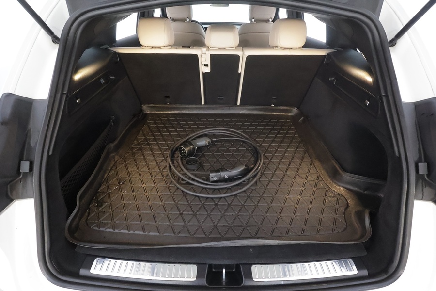 Mercedes-Benz EQC vaihtoauto